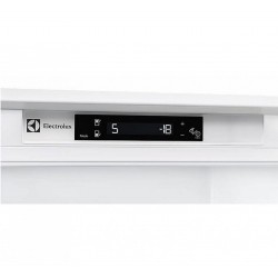 Хладилник Electrolux ENN2854COW